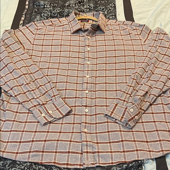 UNTUCKit Other - UNTUCKIT Men's Plaid Shirt - Brown and White